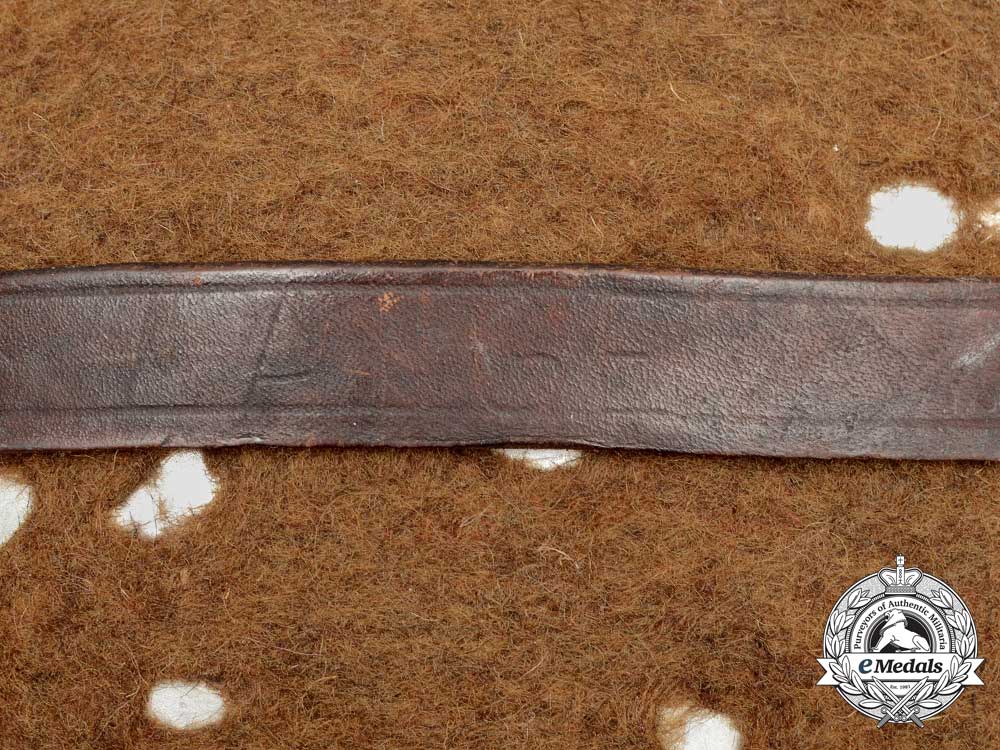 a_second_war_german_army(_heer)_canteen_with_large_clip_e_7150