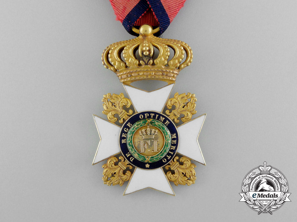 italian_states,_kingdom_of_the_two_sicilies._a_royal_order_of_francis_i_in_gold,_ii_class_knight_e_7352