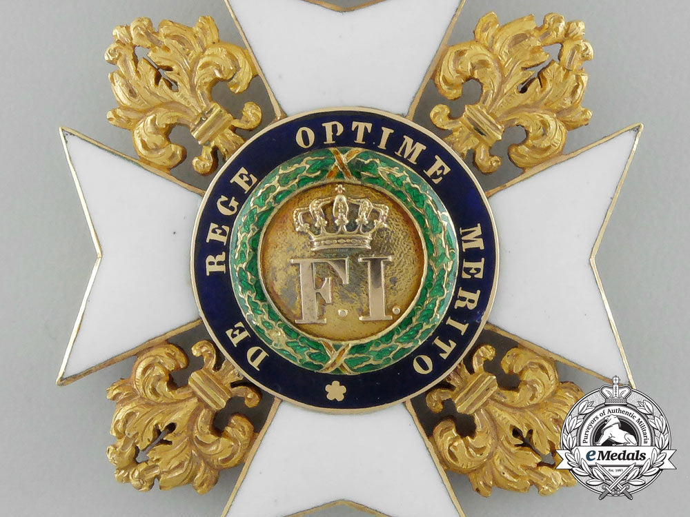 italian_states,_kingdom_of_the_two_sicilies._a_royal_order_of_francis_i_in_gold,_ii_class_knight_e_7353