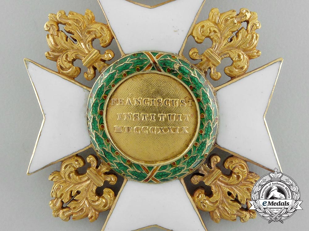 italian_states,_kingdom_of_the_two_sicilies._a_royal_order_of_francis_i_in_gold,_ii_class_knight_e_7354