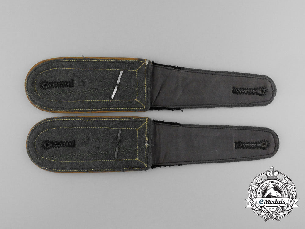 a_pair_of_waffen-_ss_cavalry_branch_staff_sergeant_rank_shoulder_boards_e_7591