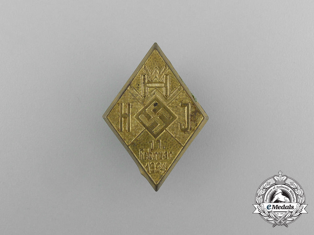 a1934_hj/_whw(_winter_relief_of_the_german_people)_donation_badge_e_7646