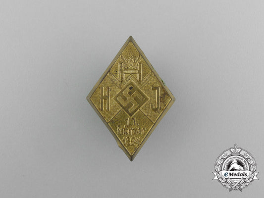 a1934_hj/_whw(_winter_relief_of_the_german_people)_donation_badge_e_7646