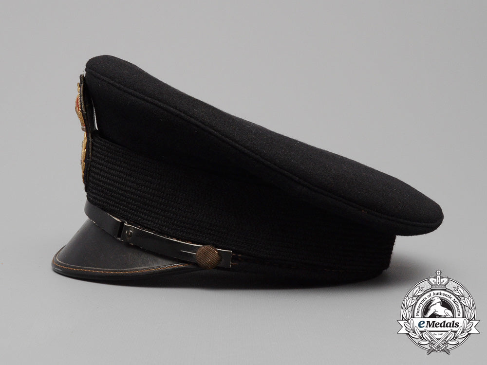 a_canadian_chief_petty_officer's_visor_cap_and_officer's_beret_e_7834