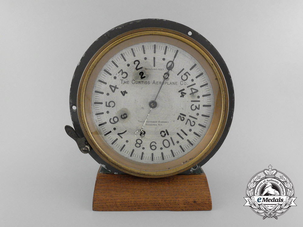 a_first_war_curtiss_aeroplane_altimeter_by_taylor_instrument_companies_e_7853