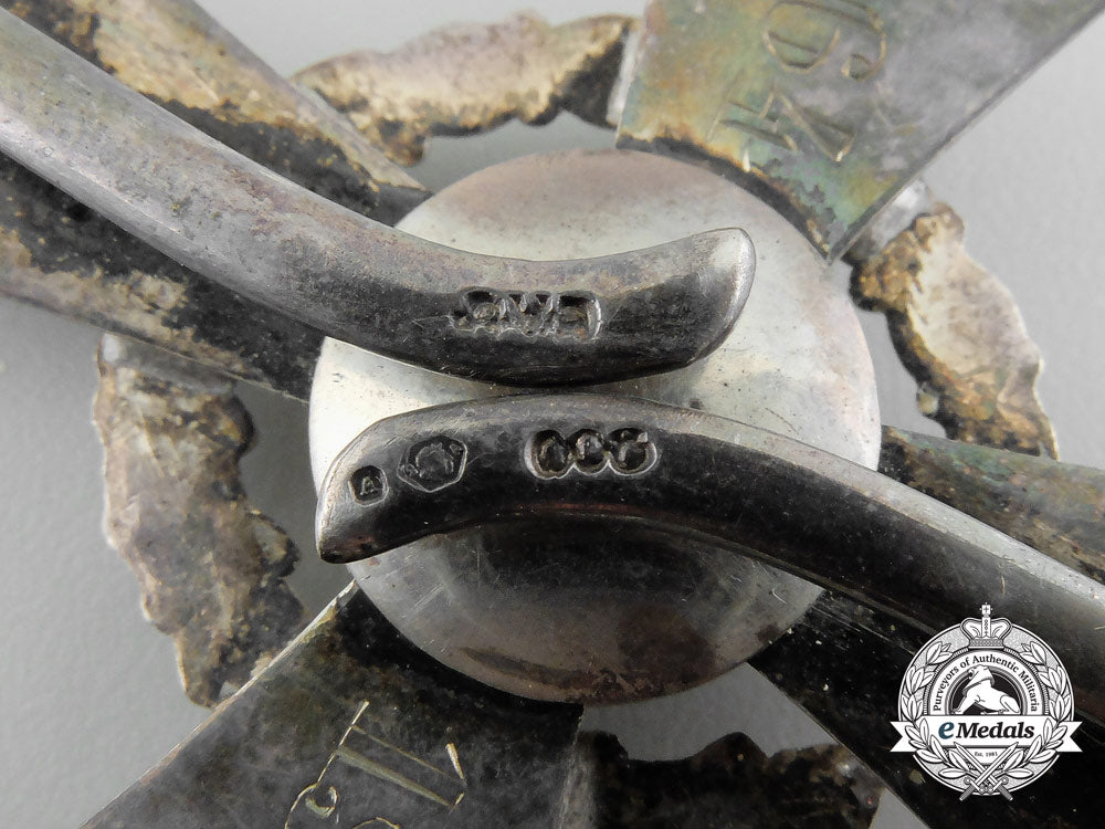 an_austrian_red_cross_officer’s_decoration1864-1914_e_7950_1