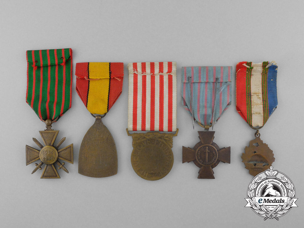 a_lot_of_french&_belgian_medals_and_insignia_e_8486