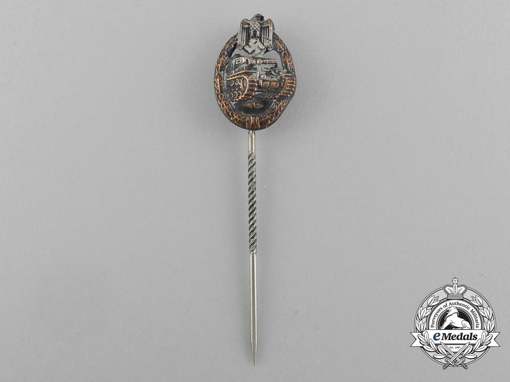 a_miniature_second_war_german_silver_grade_tank_badge_stick_pin_e_996_1