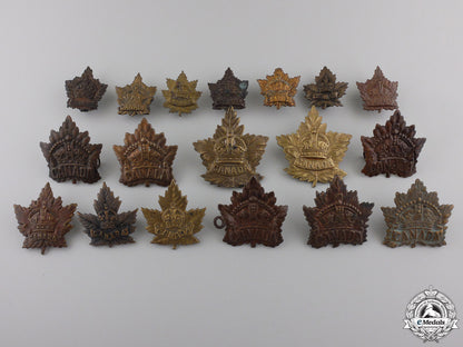 canada._eighteen_first_war_general_service_cap&_collar_badges_eighteen_first_w_5550e8ce0c327