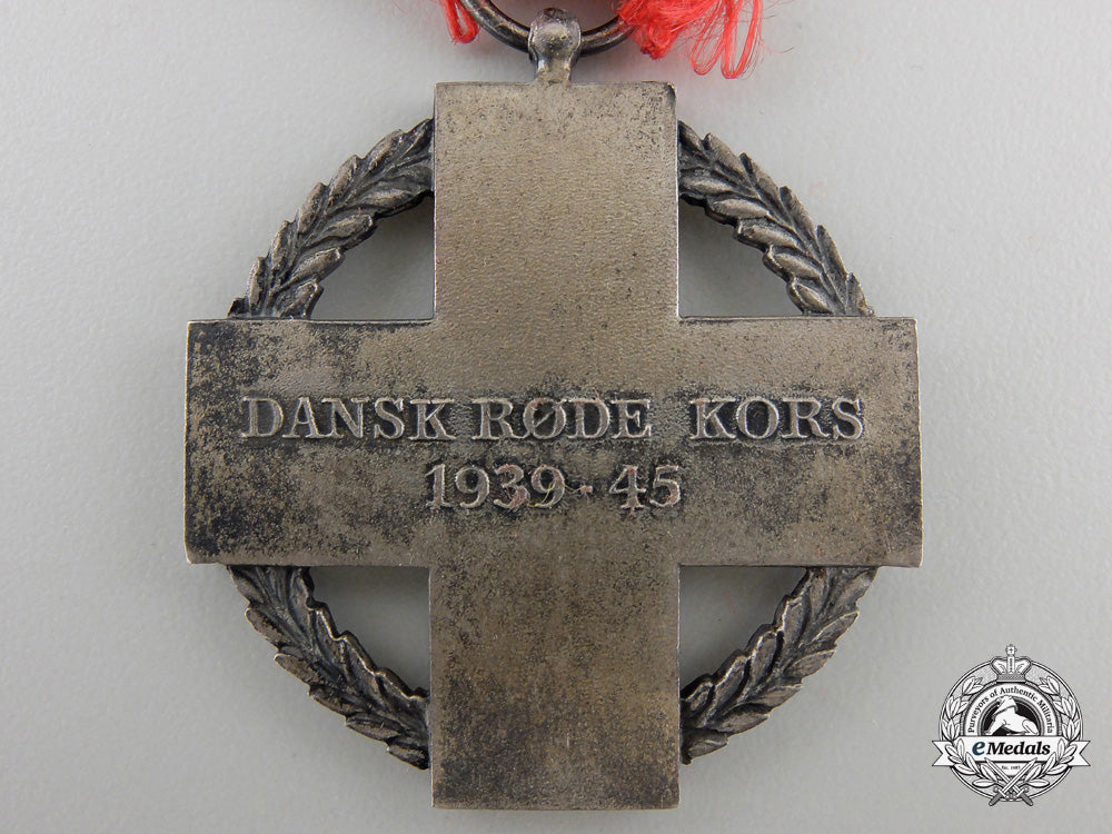 denmark,_kingdom._a_red_cross_medal_for_relief_work_during_wartime1939-1945_em130c_1
