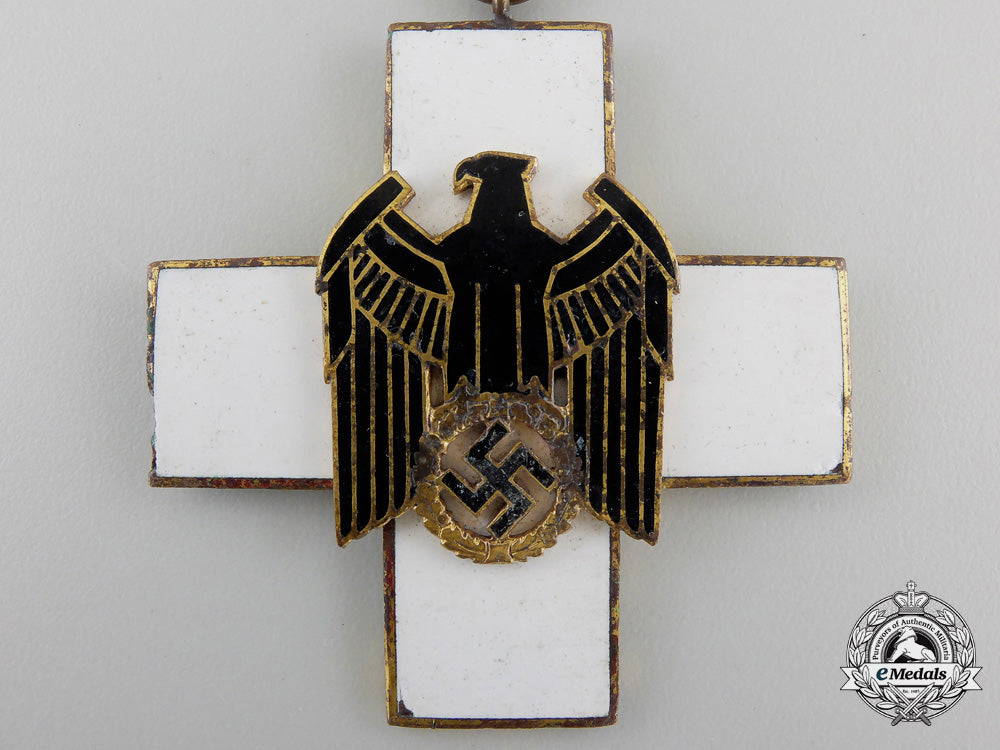 a_german_social_welfare_decoration;_first_class_cross_em18c