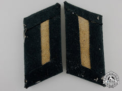 A Pair Of Army Reconnaissance Officer’s Collar Tabs