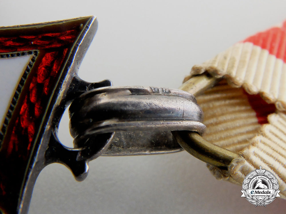 an_austrian_imperial_military_merit_cross(_mvk)_em33g