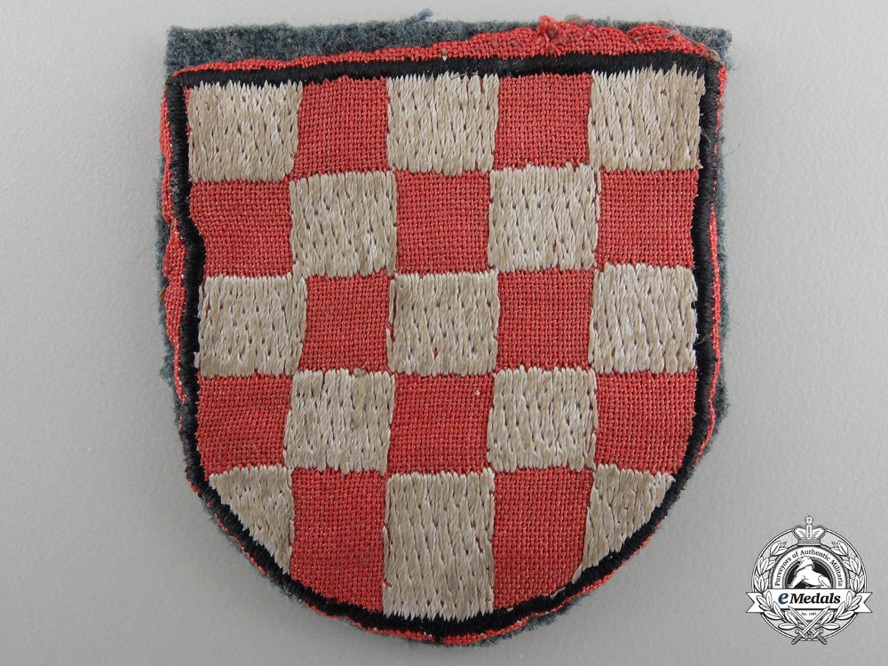 a_second_war_croatian_volunteer_shield;_cloth_version_em89a