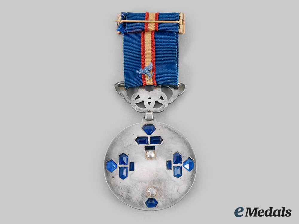 spain,_facisist_period._a_medal_for_sport_merit,_ii_class_silver_medal_with_case,_by_cejalvo,_c.1955__emd0125_m20_01734_1_1