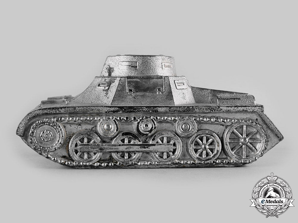 germany,_wehrmacht._a_großborn_barracks_commemorative_panzer_i_model_tank__emd1394_c20_01671