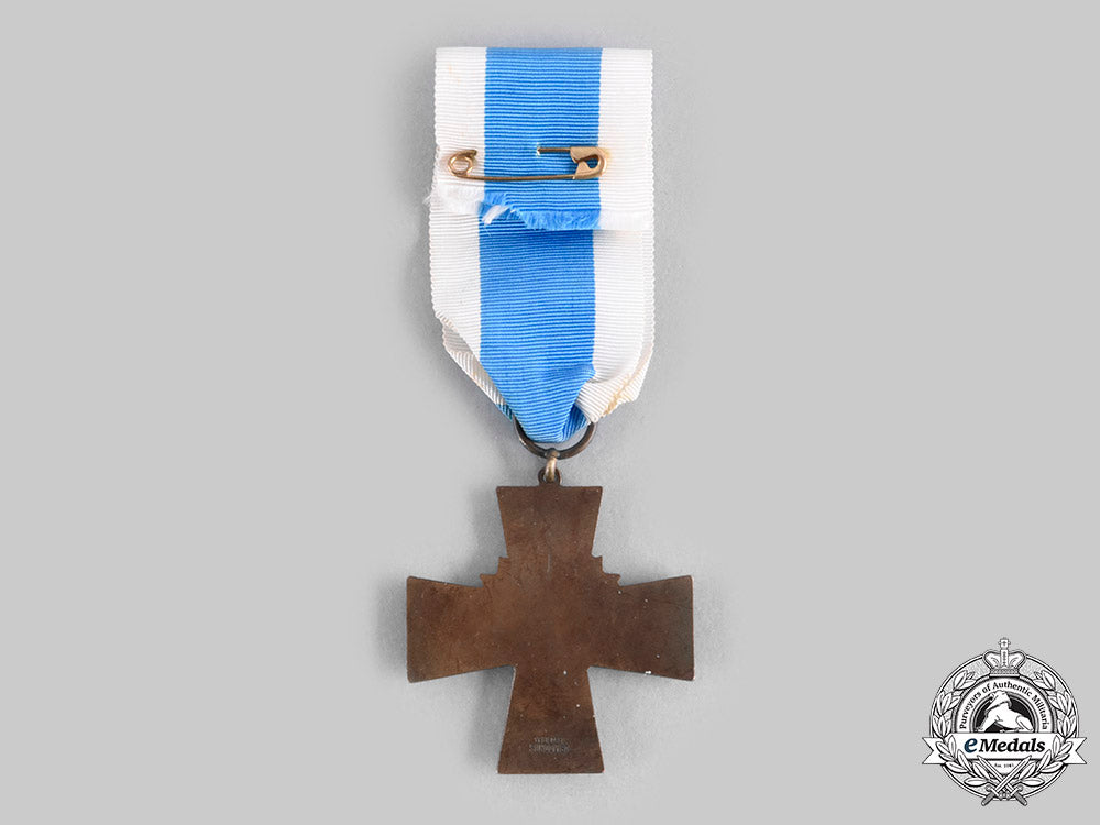 finland,_republic._a_blue_cross_for_the_civil_guard_for_the1917-1918_war,_by_veljekset_sundqvist,_c.1917__emd1615_c20_01788_1