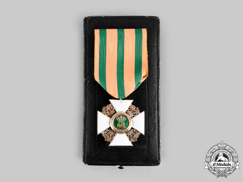 luxembourg,_kingdom._an_order_of_the_oak_crown,_officer’s_cross_in_gold_by_lemaitre,_c.1890__emd1741_c20_02188_1_1_1