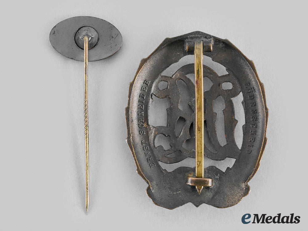 germany,_drl._a_drl_sports_badge,_bronze_grade_with_booklet_and_stick_pin,_to_heinz_höpfen__emd1914_m20_01839