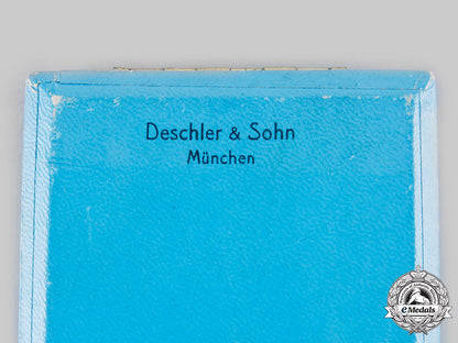 germany,_third_reich._a_bavarian_industry25-_year_faithful_service_badge,_with_case_and_miniature,_by_deschelr&_sohn__emd2180_c20_01851_1