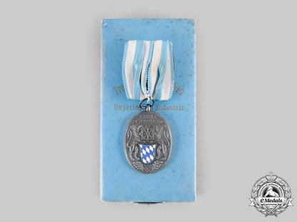 germany,_third_reich._a_bavarian_industry25-_year_faithful_service_badge,_with_case_and_miniature,_by_deschelr&_sohn__emd2182_c20_01842_1
