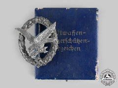 Germany, Luftwaffe. A Radio Operator And Air Gunner Badge, With Case
