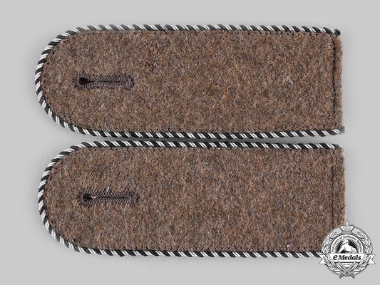 germany,_rad._a_set_of_reich_labour_service_volunteer_arbeitsmann_shoulder_boards__emd3731_c20_02092_1