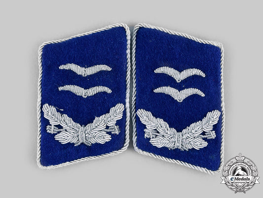 germany,_luftwaffe._a_set_of_luftwaffe_medical_oberleutnant_collar_tabs__emd3737_c20_02094_1