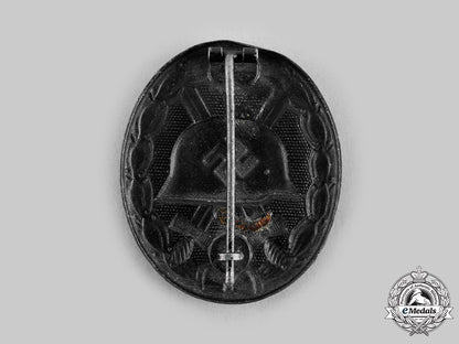 germany,_heer._a_wound_badge,_black_grade,_with_award_document_to_grenadier_franz_jankowiak__emd4399_c20_02472_2_1