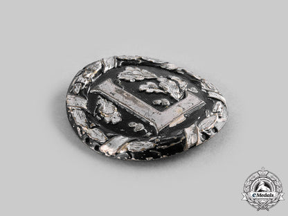 germany,_weimar_republic._a_freikorps_insignia__emd4483_c20_02347