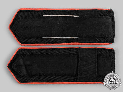 germany,_hj._a_set_of_hj_bann564_enlisted_personnel_shoulder_straps__emd4488_c20_02349_1_1