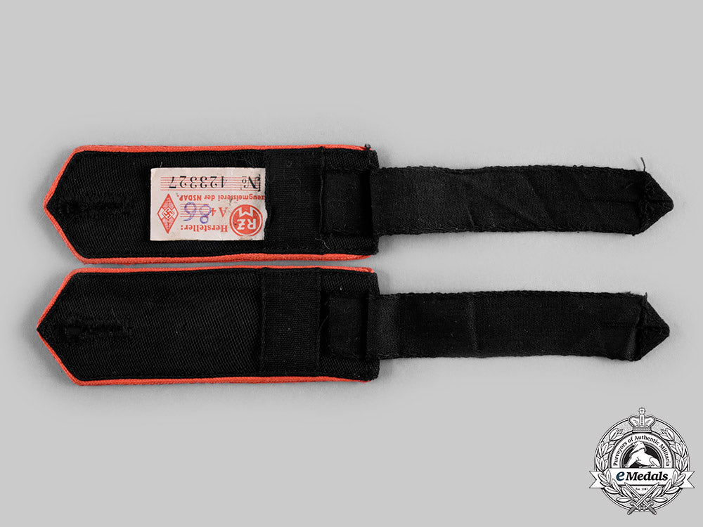 germany,_hj._a_set_of_hj_bann564_enlisted_personnel_shoulder_straps__emd4492_c20_02351_1_1