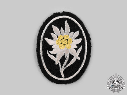 germany,_ss._a_waffen-_ss_gebirgsjäger_sleeve_insignia__emd4630_c20_02300_2