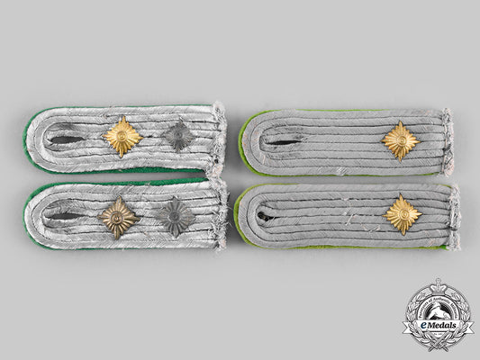 germany,_heer._a_lot_of_heer_shoulder_boards__emd4635_c20_02302