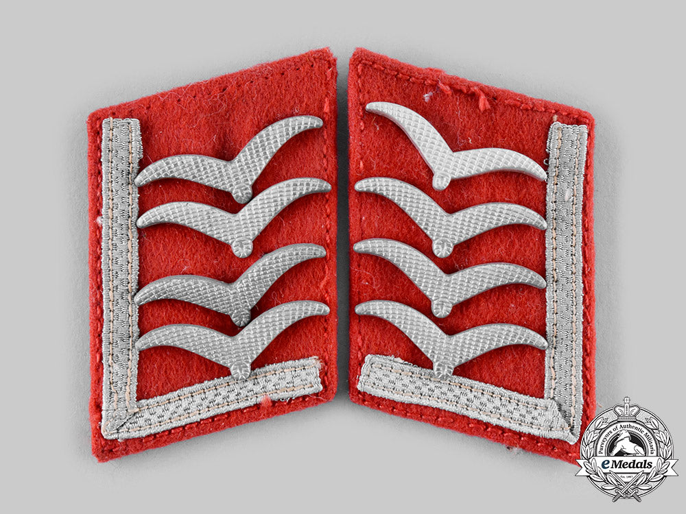 germany,_luftwaffe._a_pair_of_oberfeldwebel_flak_ordnance_collar_tabs__emd7785