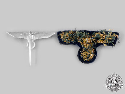 germany,_wehrmacht._a_lot_of_military_insignia__emd7806