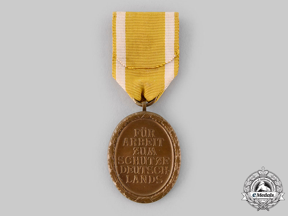 germany,_wehrmacht._a_west_wall_medal__emd8251