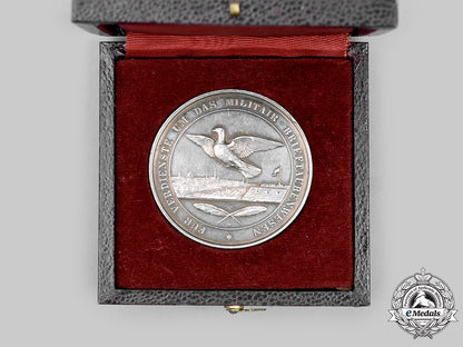 germany,_imperial._a_military_messenger_pigeon_silver_merit_medal,_with_case_emd_246