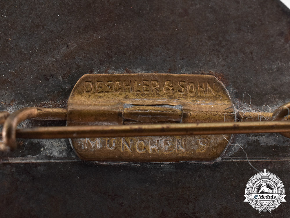 germany._a_grouping_of_commemorative_badges_emd_3901