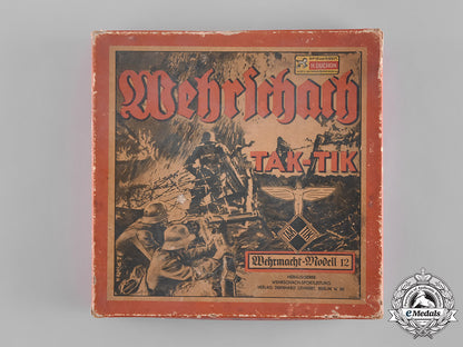 germany,_nsdap._a_game_of_battle-_chess(_tak_tik),_with_game_board,_figurines,_and_instructions_emd_4590_2__m20_0310_1