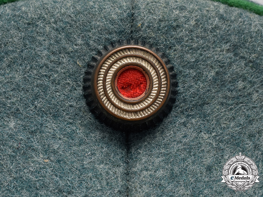 germany._a_protection_police_nco’s_visor_cap,_by_abert_kempf_emd_8776_2_