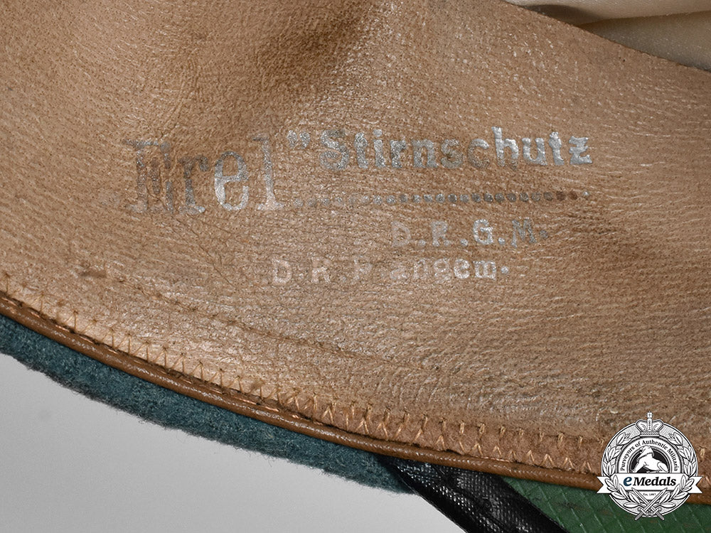 germany._a_protection-_traffic_police_officer’s_visor_cap_emd_8875_2_