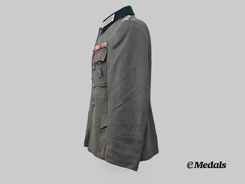 germany,_heer._a_service_tunic_for_a_decorated_hauptmann_of_gebirgs-_artillerie-_regiment112_e_medals__g62697_7