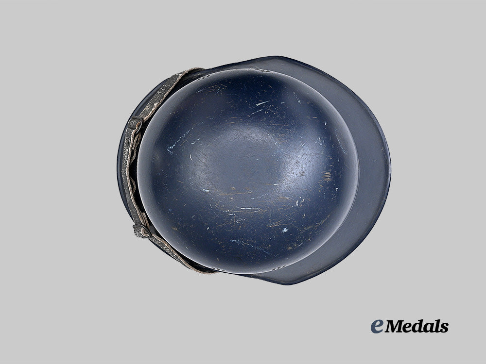 germany,_third_reich._a_luftschutz_gladiator_helmet,_three-_piece_version,_by_paul_diener_e_medals__g62767_8