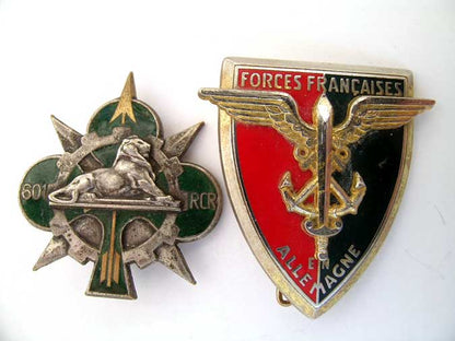 two_badges_f1900001