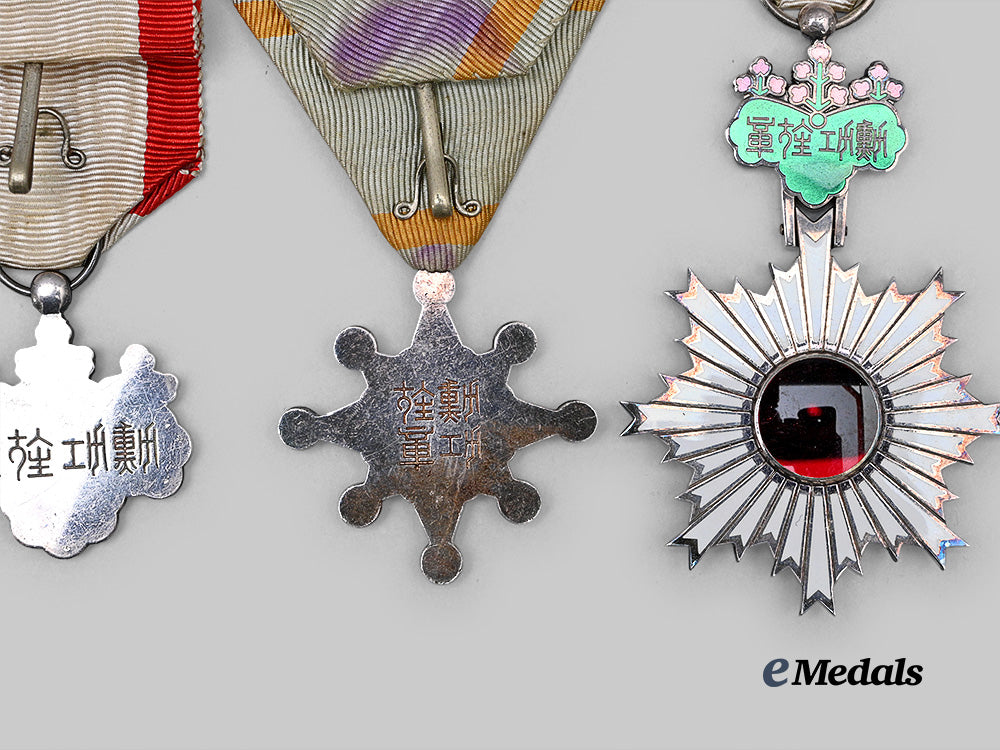 japan,_empire._a_lot_of_four_decorations_e_medals__m0625-131_9