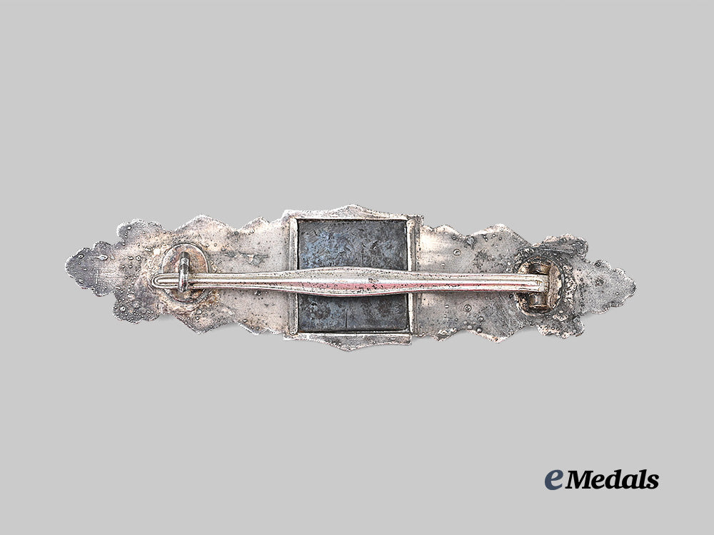 germany,_wehrmacht._a_close_combat_clasp,_silver_grade,_late-_war_example_by_steinhauer&_lück_e_medals__g62916_3