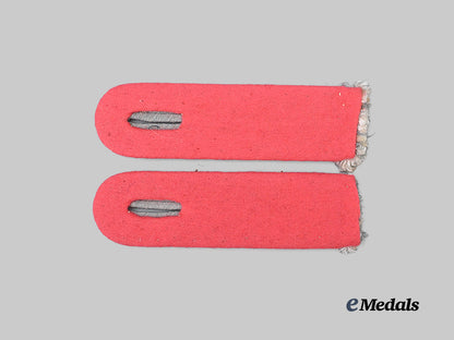 germany,_heer._a_set_of_panzer_troops_leutnant_shoulder_boards_e_medals__g62808_3