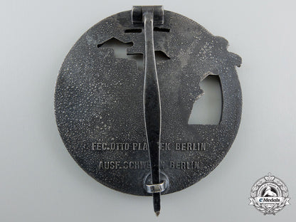 a_kriegsmarine_blockade_runner_badge_by_schwerin,_berlin_f_140