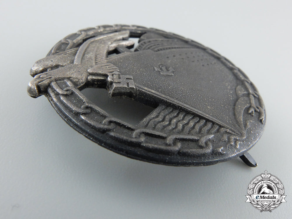 a_kriegsmarine_blockade_runner_badge_by_schwerin,_berlin_f_142